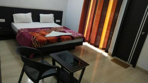 Deluxe Room image 3