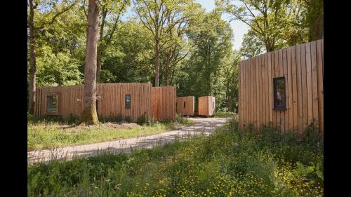 Loft Eco Luxe Lodge in the heart of Nature for 2 people by the lake #6 gîte à louer Forêt de Marchiennes