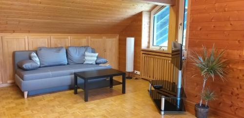 B&B Oberhaching - 2-Zimmer DG-Apartment mit eigener Sauna - Bed and Breakfast Oberhaching