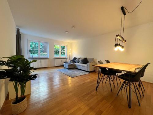 B&B Friedrichshafen - Lo Ferienwohnung - Bed and Breakfast Friedrichshafen