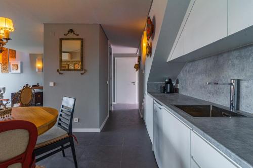 Dotări, Cerrado das Fontainhas in Sintra