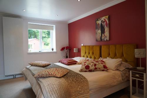 1 king bed, 2 twin beds