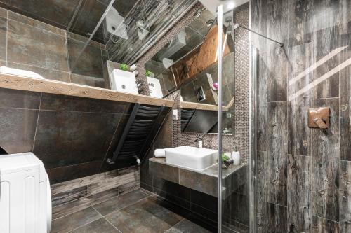 Superior Apartment image 10