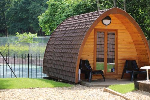 Twin Eco-Pod with Shared Bathroom