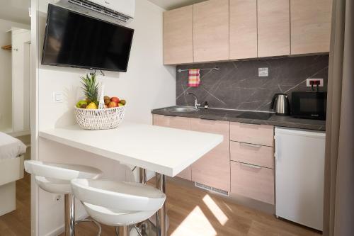 Medora Orbis Mobile Homes & Glamping - image 5
