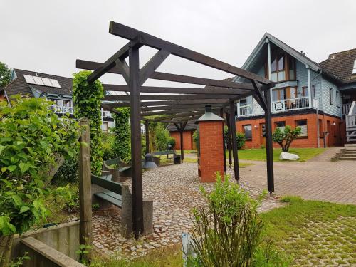 Facilities, Ferienwohnung 2 im Haus am See mit Terrasse und Wintergarten in Altensien