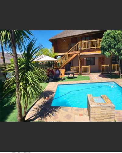 Úszómedence, LAUREN PALACE GUESTHOUSE in Vanderbijlpark