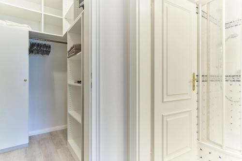 Apartment - Ground Floor image 8