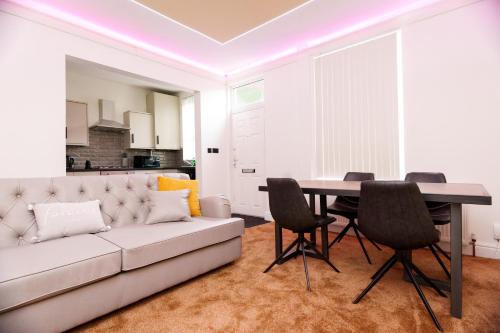 Richmond House, Leeds