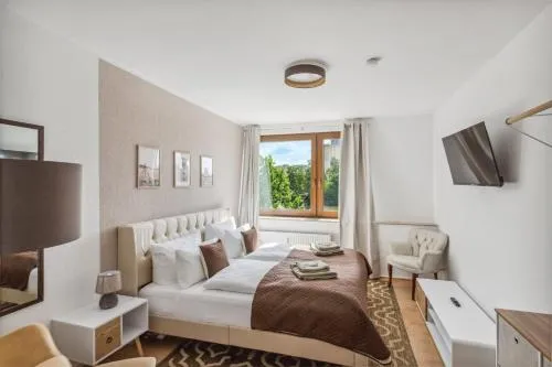 Charysma - Weserufer, stylish, Schlafzimmer mit Smart-TV, 2 Parkplätze in Hameln, Deutschland