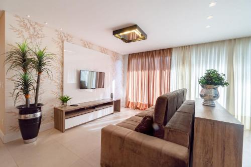 Cobertura com Jacuzzi Privativa em Condo de Luxo - image 3