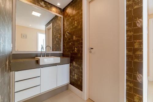 Apartment image 5
