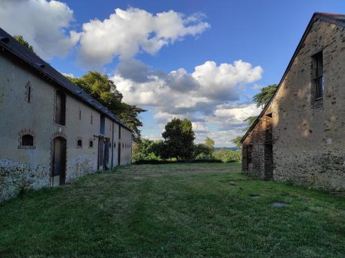 Ancien corps de ferme en pleine nature gîte à louer Les Grandes Maisons