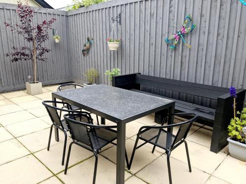 Iekārtas, 2 Bed House - Sleeps 6 - Parking - Wifi in Rostrevor