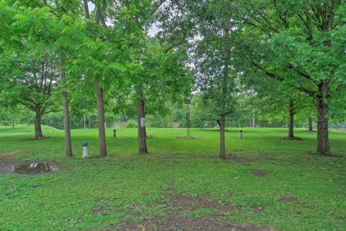 Quaint Zanesville Home with Game Room and Yard!