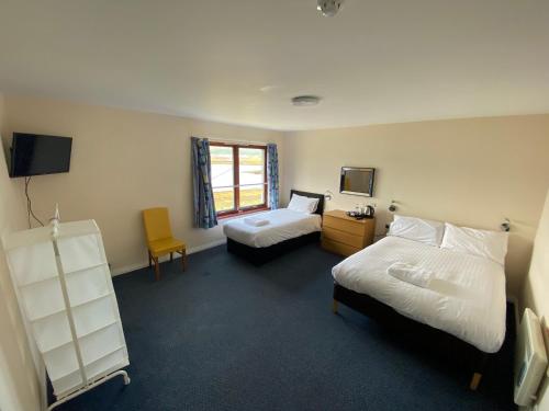 Waterfront Lodge - Accommodation Only in Fort William City Center