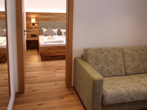1 sofa bed