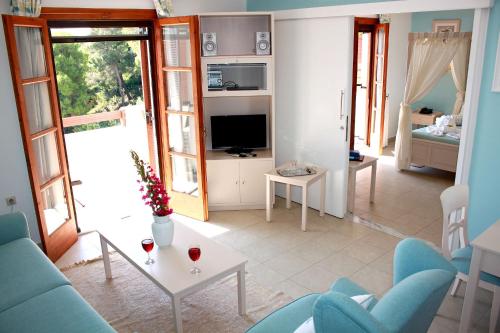 Superior Suite with Sea View image 7
