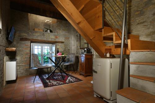  Cà ´d Calin Casa nel Borgo in Serralunga d'Alba