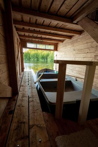 Laivu māja Ezerkrasti-2 (Laivu maja Ezerkrasti-2) in Aluksne