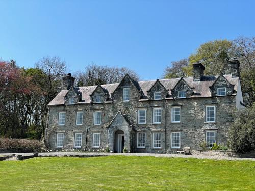 The Cottage at Noyadd Trefawr - Grade II* in Beulah (Ceredigion)