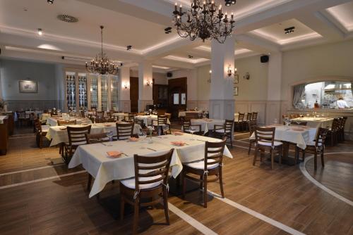 Restorāns, Dworzysko in Szczawno Zdroj