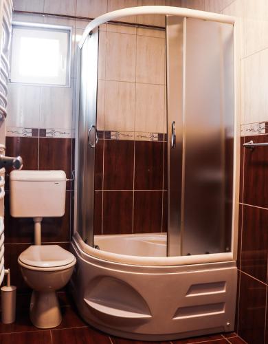 Restoran & Motel Manjež - image 14