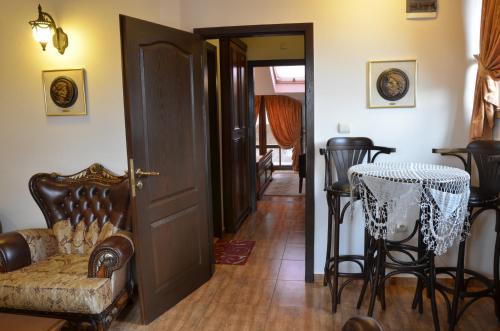 Boutique Hotel Boris Palace & Restaurant - image 4