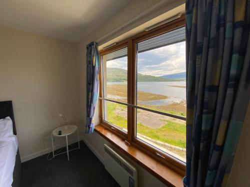 Vistas, Waterfront Lodge - Accommodation Only in Fort William City Center