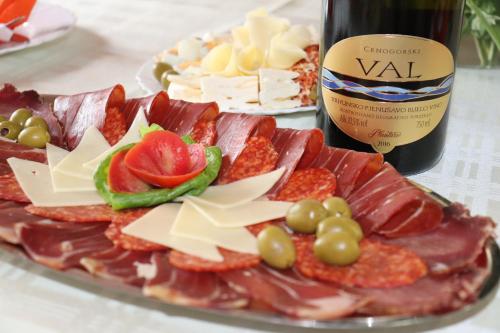 Food and beverages, Restoran & Motel Manjez in Bijelo Polje