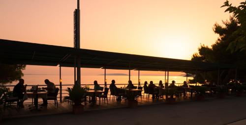 Hotel Saudade - image 10