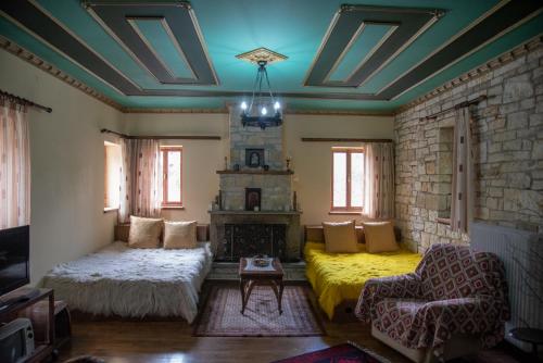 Cozy traditional house in Kato Pedina- To Petrino