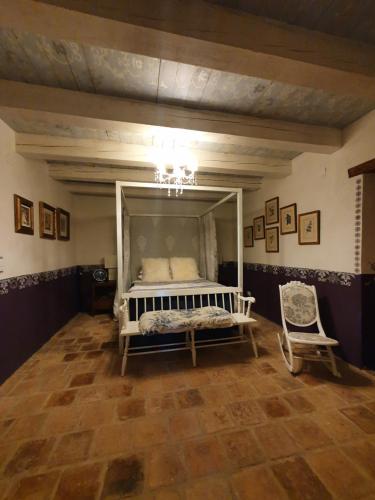 Casa Dos Gallos – San Sebastián del Oeste, IN