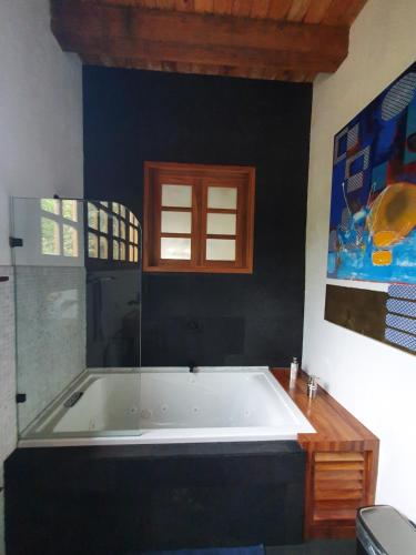 Casa Dos Gallos – San Sebastián del Oeste, IN
