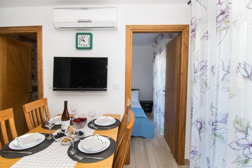 Apartment Lucija - image 2