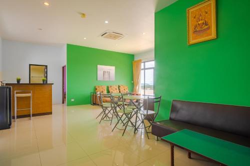 AJ Residence near Phuket Bus Terminal 2
