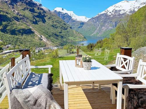 . 9 person holiday home in Geiranger-By Traum