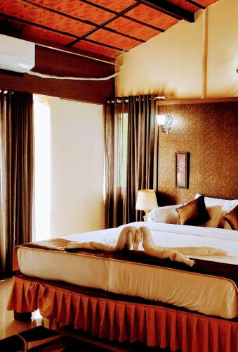 BADAMI HERITAGE RESORT in 巴達米