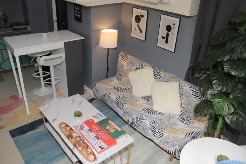 A2J BGC Luxury 2BR Loft Near Burgos Circle, Malls, Manila (photo 6)