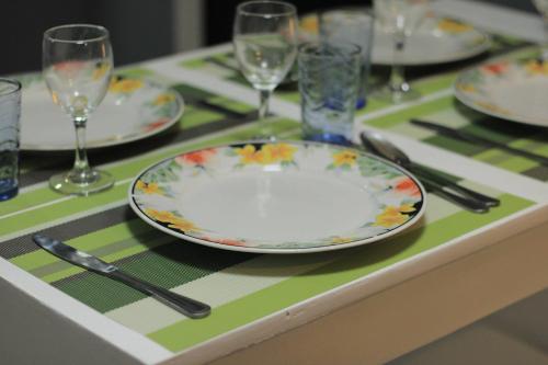 A2J BGC Luxury 2BR Loft Near Burgos Circle, Malls, Manila (photo 7)