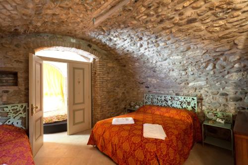 Three-Bedroom Apartment with Turkish Bath (9 Adults)