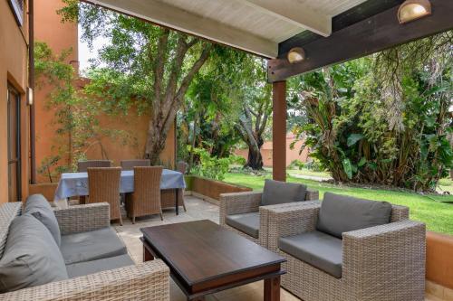 San Lameer Villa 2812 - 4 Bedroom Classic - 8 pax - San Lameer Rental Agency – khách sạn tại Southbroom
