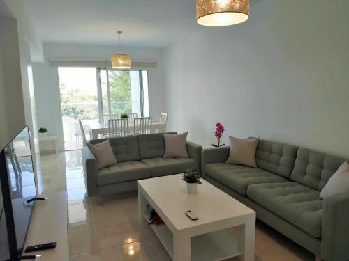 Dinglis Residences 31 - image 5