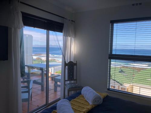 Whale Rock Estate Hermanus sea view apartment in Hermanus
