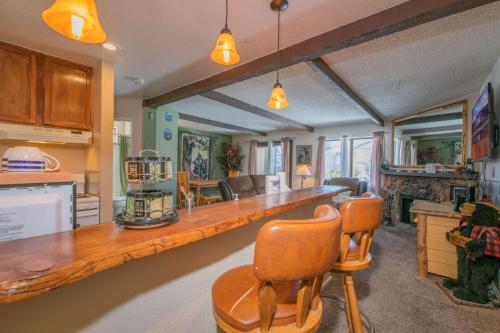 Lakeside Condo - image 10