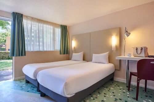 Campanile Voisins-Le-Bretonneux - image 10