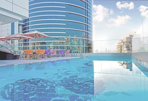 Swimming pool, Premier Inn Dubai Barsha Heights in Barsha Heights (Tecom)