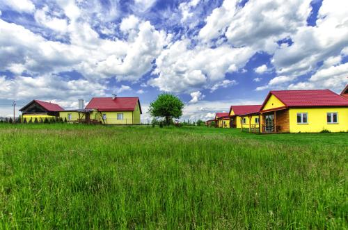 3 bedrooms, 10 beds