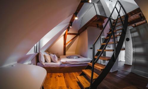 2 bedrooms, 2 beds