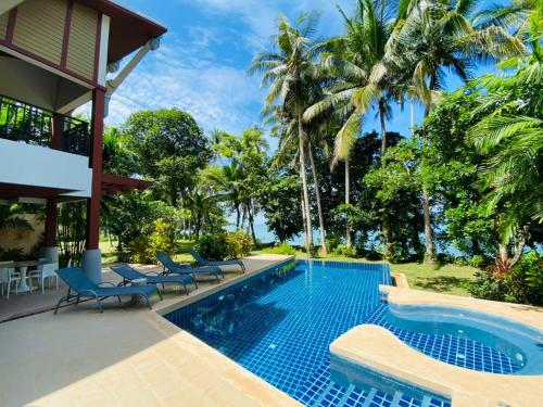 Amatapura Beachfront Villa 15, SHA Certified
